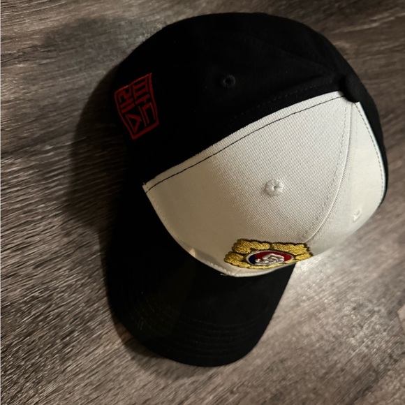 Padres 2023 Korean Heritage San Diego Padres Cap - Picture 3 of 4